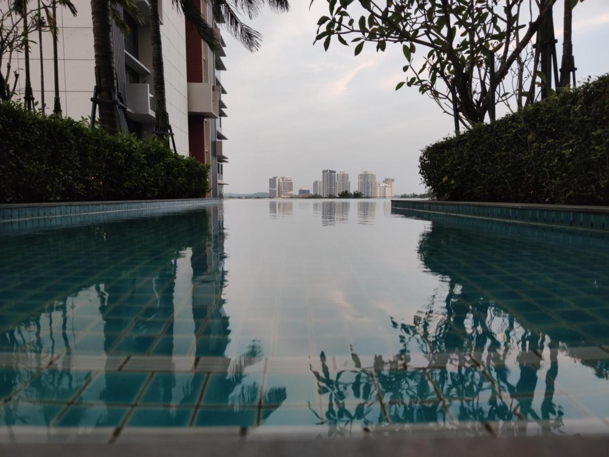 Kumkum Homestay 3 Bedroom Suite Nusajaya  Exterior foto